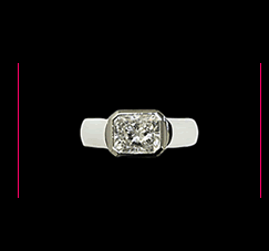 diamond-engagement-ring-radiant-cut